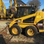 Cargadora compacta Caterpillar 226B – 2005