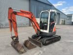 Kubota U27-4 (2018) – miniexcavadora de 2,7 t con enganche hidráulico rotativo - Imagen 4