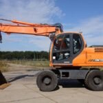 Excavadora de ruedas Doosan DX170W 2009 – 17,7 t – 5.253 h – ocasión