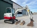 Takeuchi TB230 2020 – miniexcavadora de 2,9 t con 2.049 h, motor Yanmar de 18,2 kW