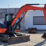 Kubota KX080-4A2 2020 – miniexcavadora de 8 t con 2.955 h, cazo de 0,25 m³, motor de 46,5 kW