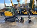 Miniexcavadora de ocasión Volvo EC27C (2015) – 3.095 h – cabina con aire acondicionado