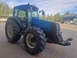 Tractor agrícola con tracción a las cuatro ruedas y cargador frontal – 2000 – 101 CV