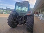 Tractor agrícola con tracción a las cuatro ruedas y cargador frontal – 2000 – 101 CV - Imagen 4